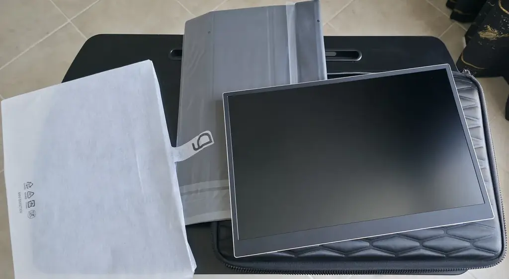Портативный IPS Монитор: LG Gram +view 16MQ70 = 900 AED