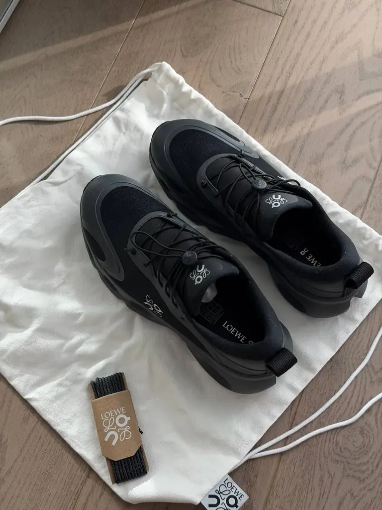 Кроссовки новые On & Loewe