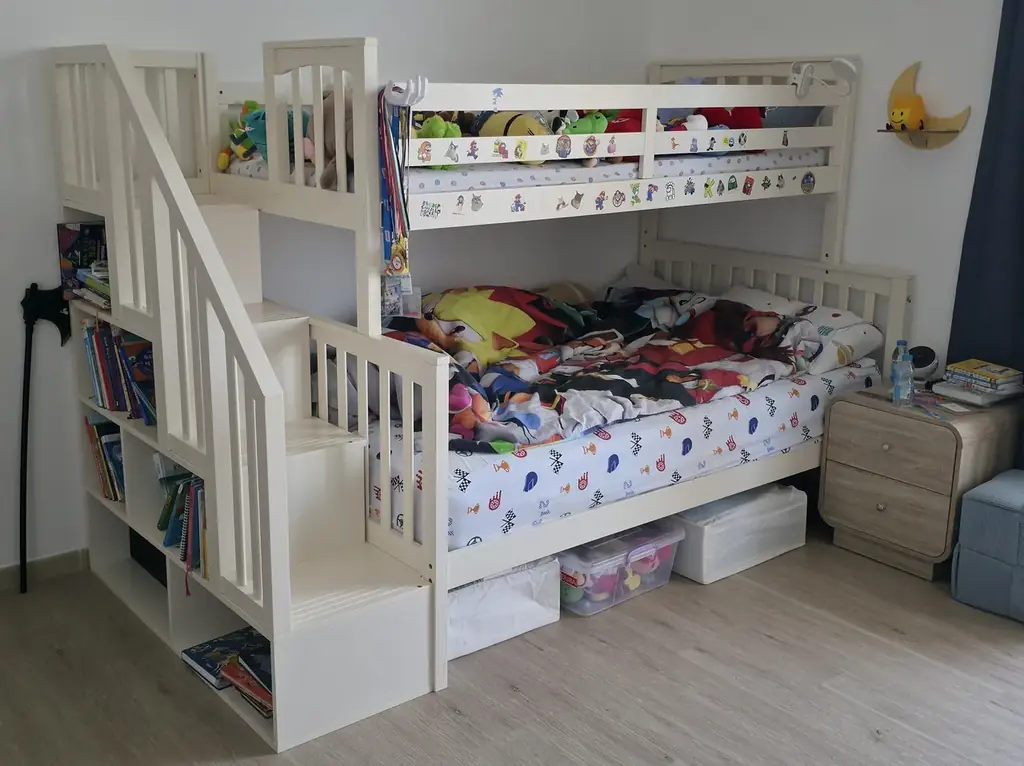 Bunk Bed / Двухъярусная кровать homecentre Perry's Trio Bunk Bed 120x200 cm, 90x200 = 1600 AED