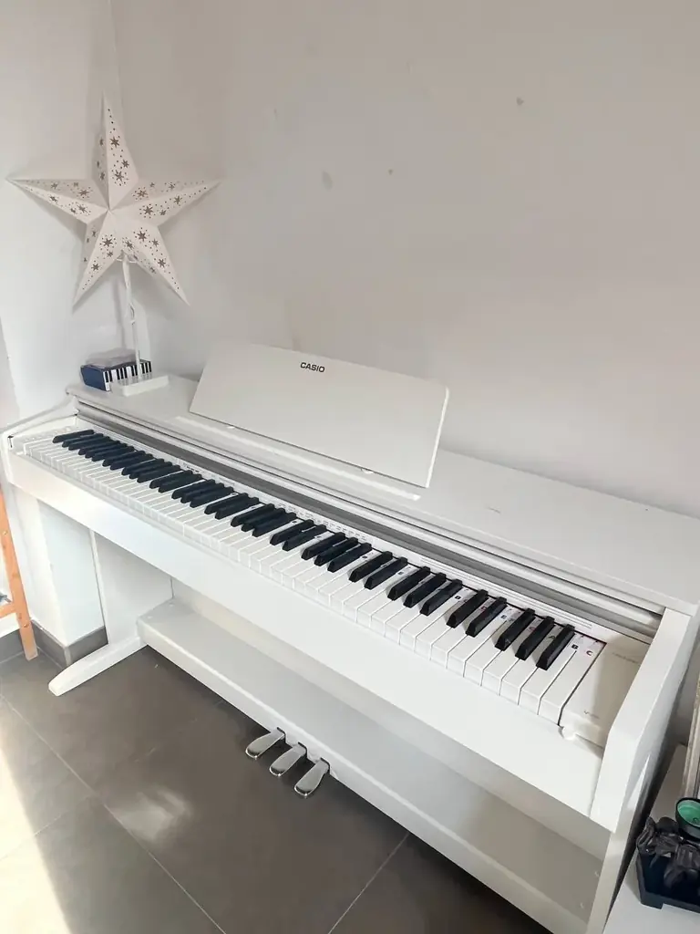 🎹 Цифровое пианино Casio Celviano AP-270WE — состояние практически нового