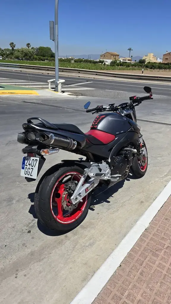 Продам мото,Suzuki GSR 600