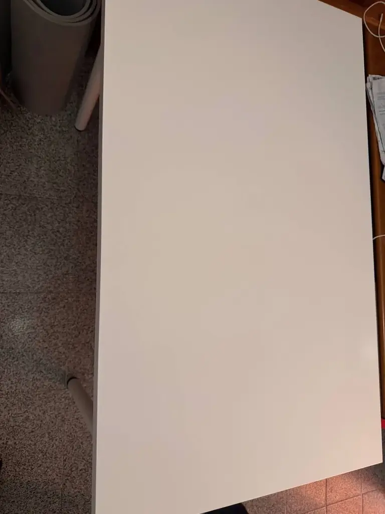 Стол Ikea состояние нового, 13€ район марчаленес