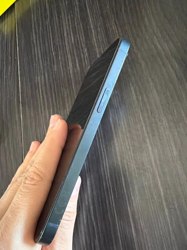 iPhone 13 256gb.батарея 82%, без коробки.Всегда был в чехле и со стеклом, есть еще новое запасное з…