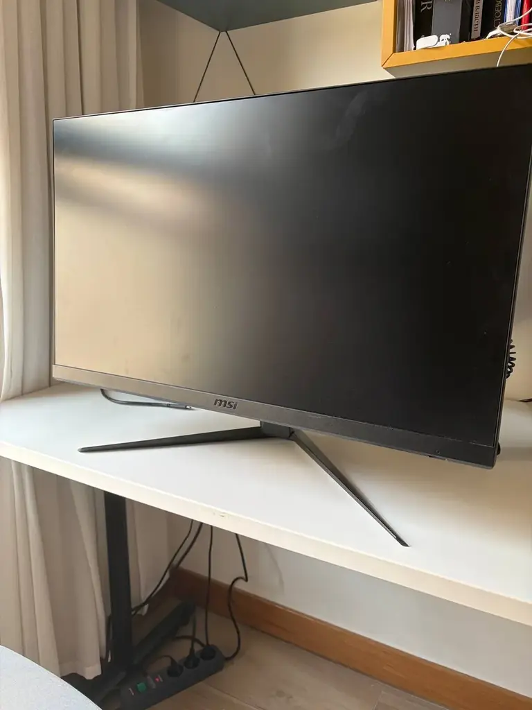 MSI G2712F — игровой монитор 27”, 180 Hz, IPS