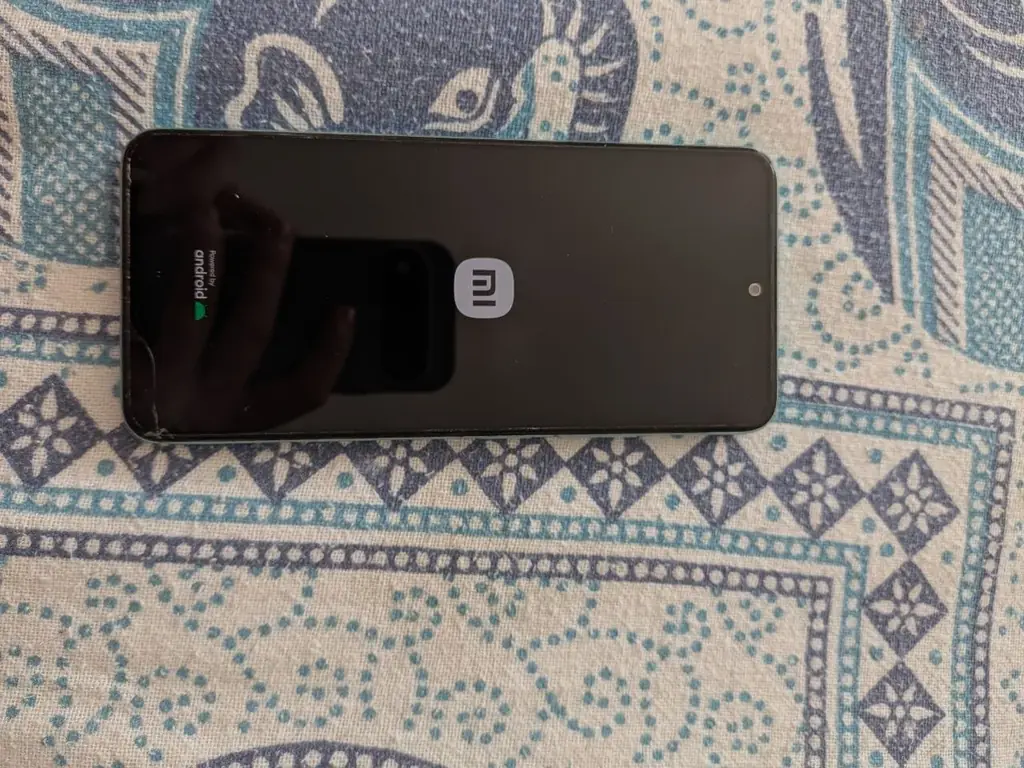Продам телефон,Redmi 12.