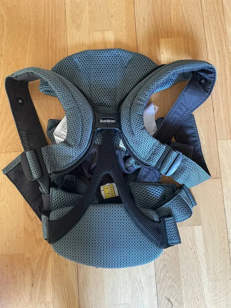 Продаю слинг-рюкзак BabyBjörn baby carrier move
