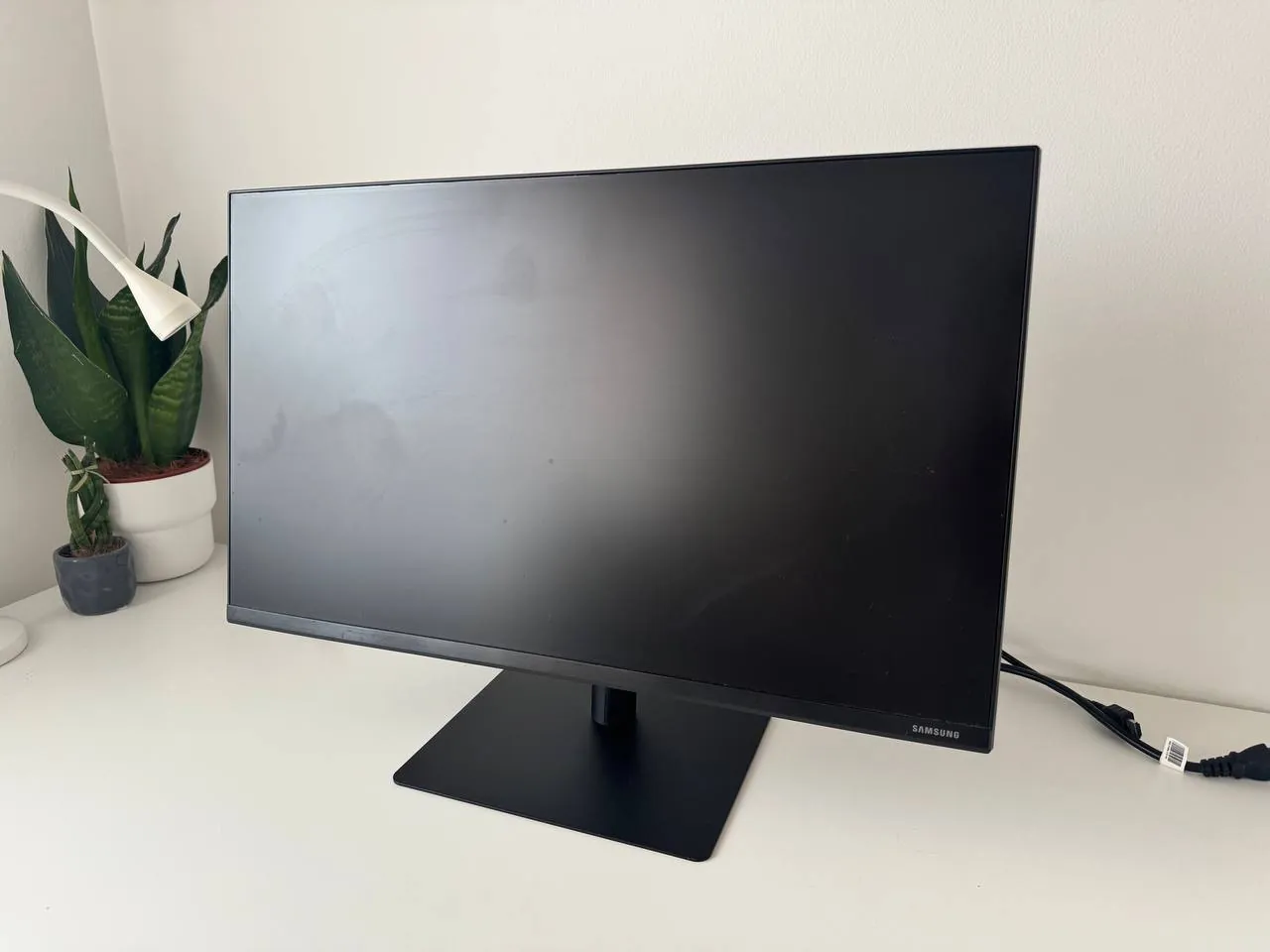 Продаю Samsung S24A400VEU, 24” IPS Full HD