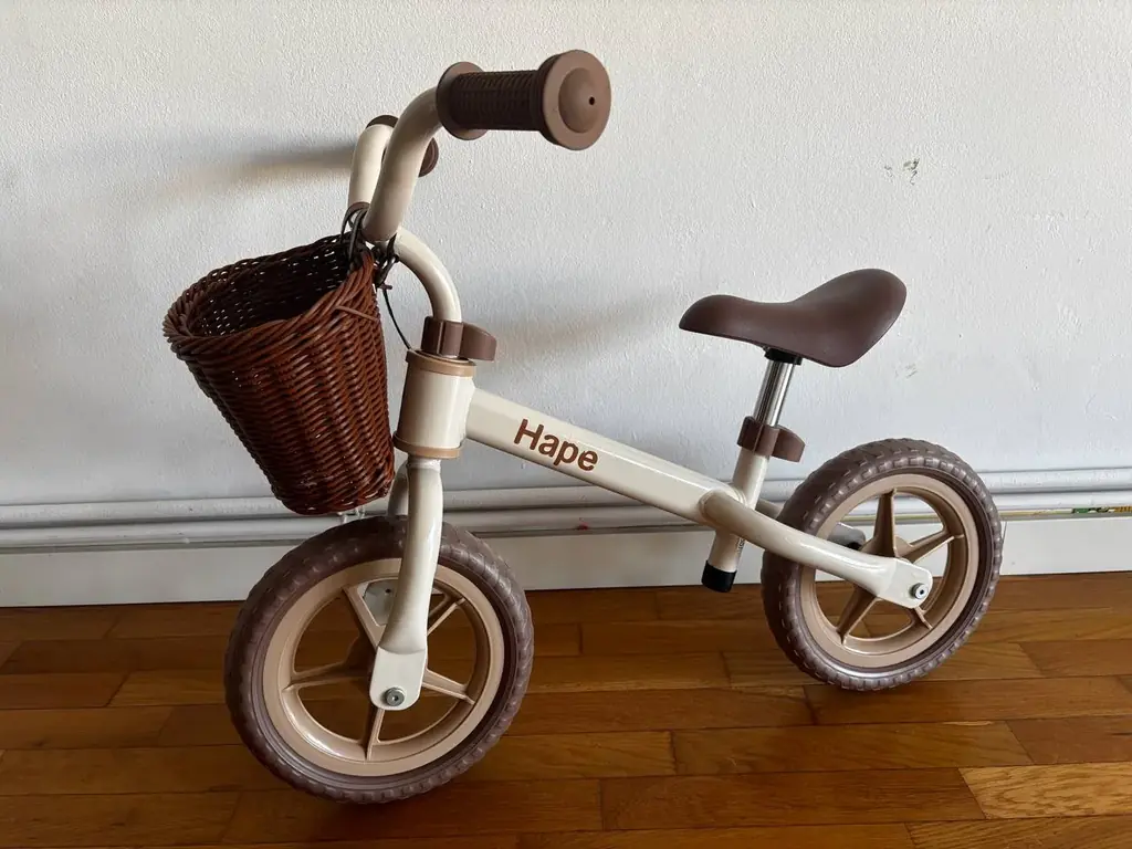 Беговел Hape - 30 eur