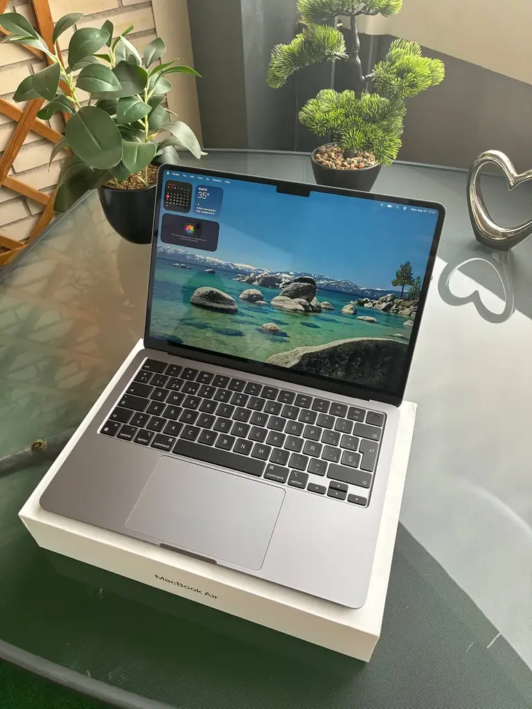 Продам 💻 MacBook Air 13” M3 — 24 ГБ / 512 ГБ