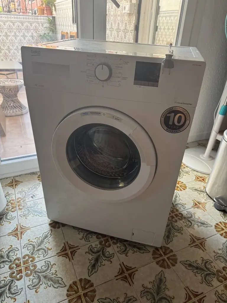полностью рабочая стиральная машинка, 50€, мислата, самовывоз