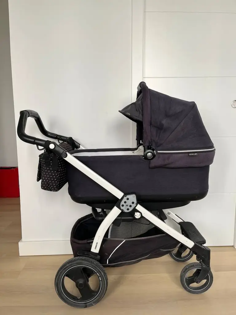 Продам коляску UPPAbaby VISTA в полной комплектации.