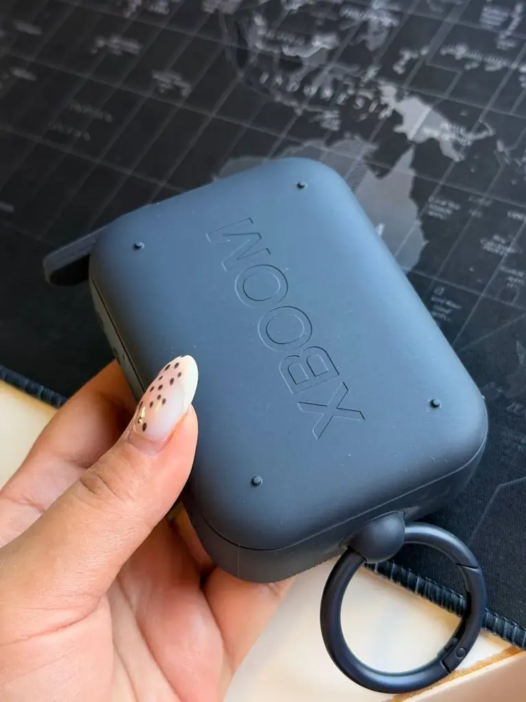 Продам беспроводную портативную Bluetooth-колонку LG XBOOM Go.