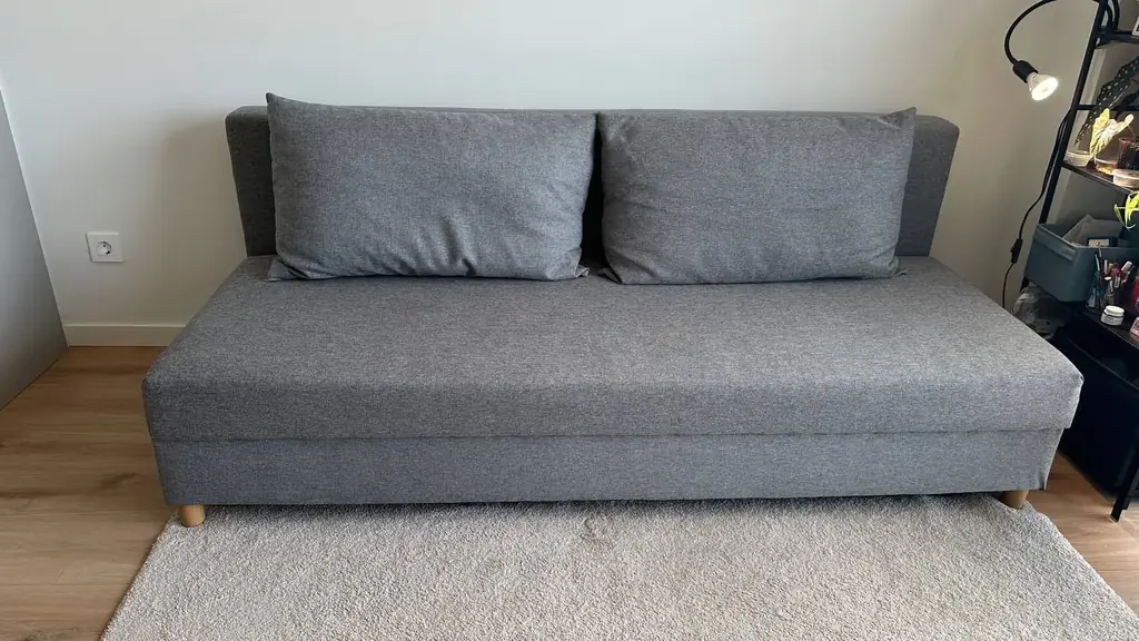 Продаю диван 80 €