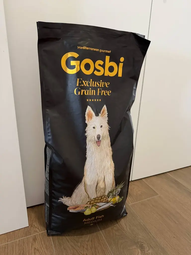 Продам корм для собак Gosbi ( для средних и больших пород)