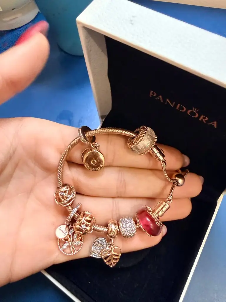 Оригинальные браслеты Пандора розовая позолота 250€