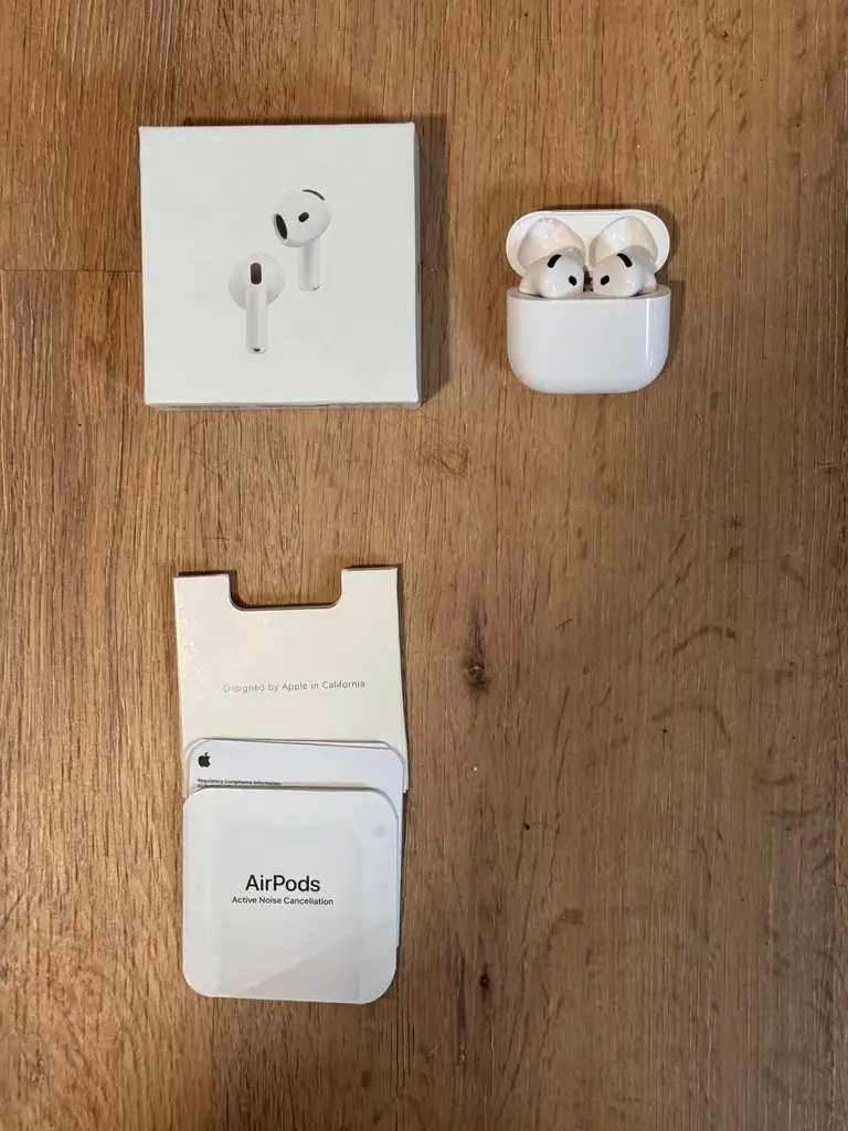 Продам новые AirPods 4 с шумоподавлением 1:1 к оригиналу