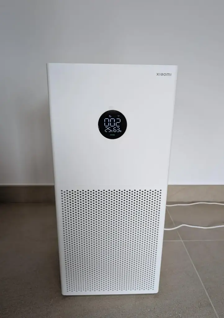 Продаю Xiaomi Smart Air Purifier 4 Lite в хорошем состоянии.