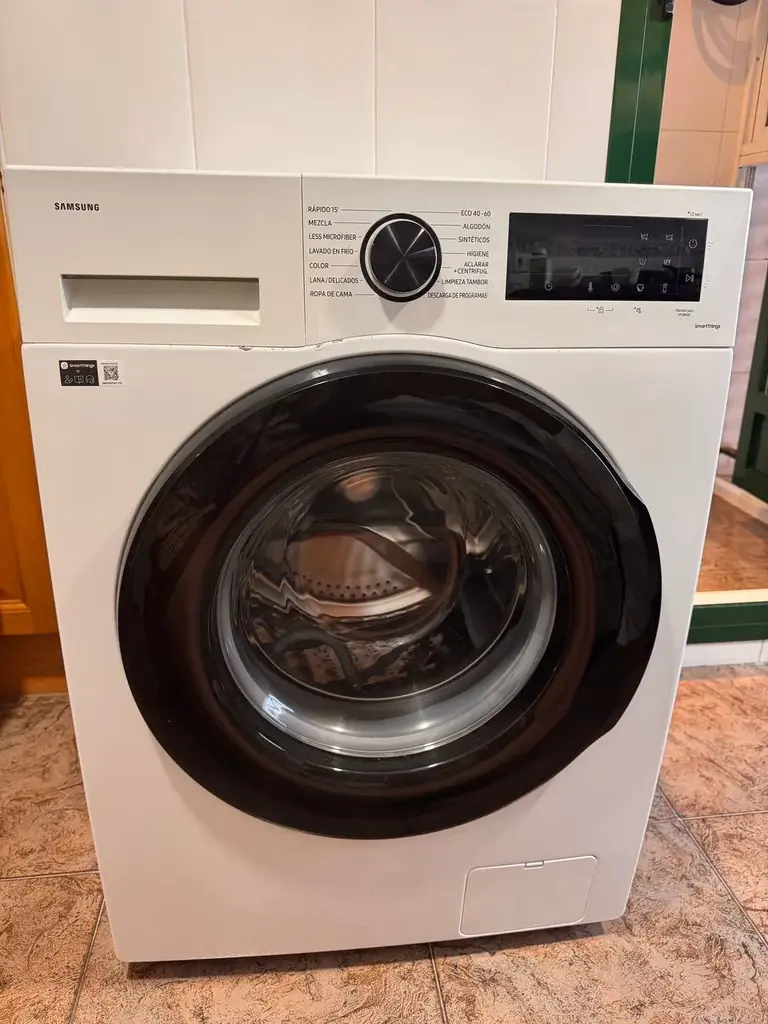 🧺 Стиральная машина Samsung EcoBubble 9 кг — почти новая
