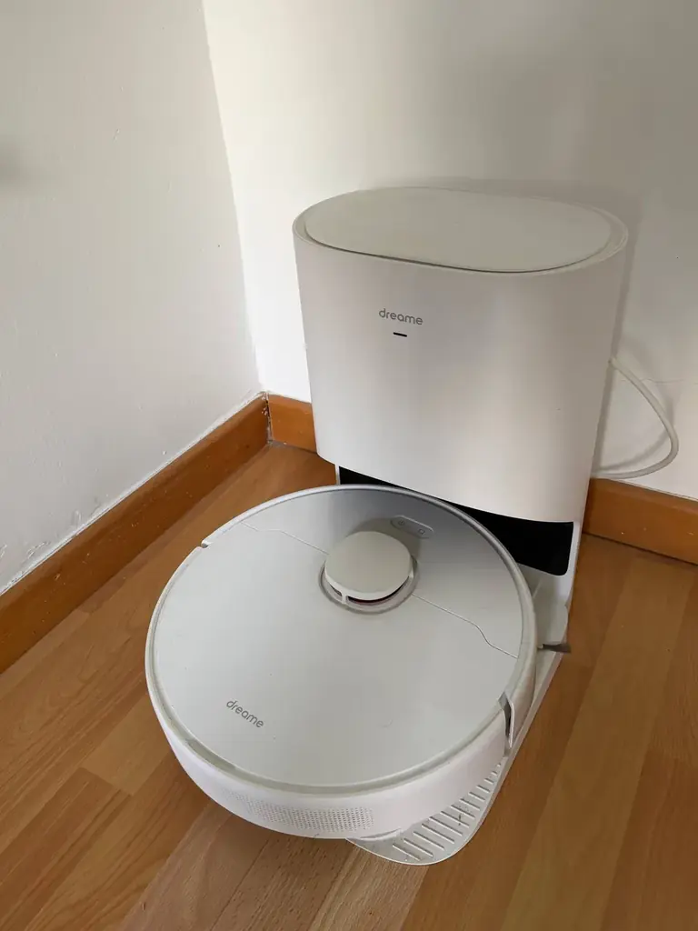 Робот-пылесос Dreame D10 Plus с базой самоочистки