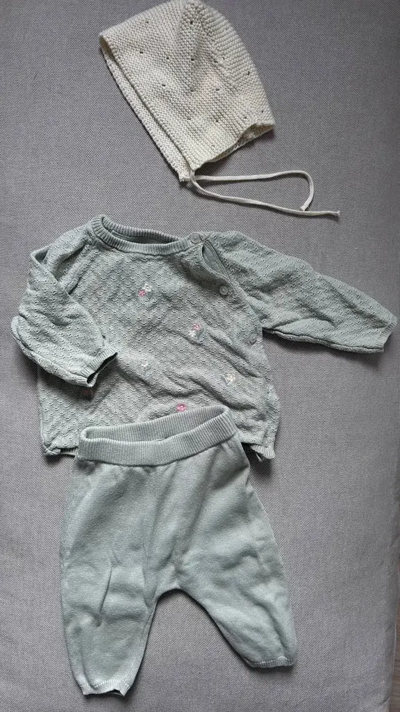 1. Костюм hm - 6€