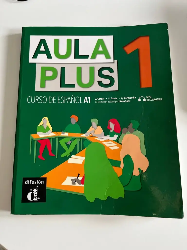 Продам aula plus 1, книга + тетрадь изучение испанского, 13 евро