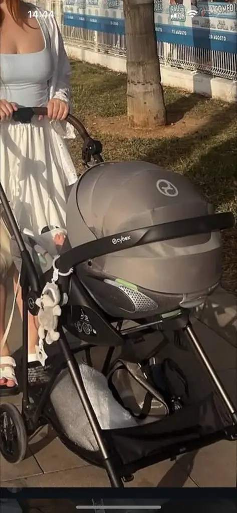 Продам автолюльку Cybex cloud t