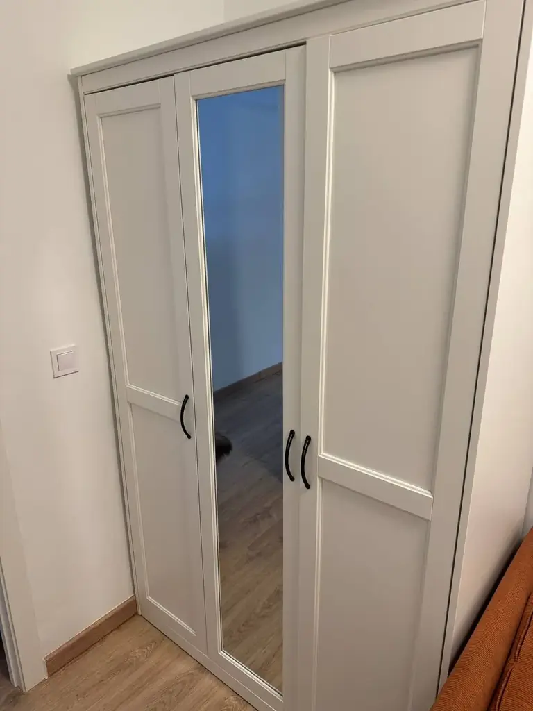 Продам шкаф SONGESAND из икеи.