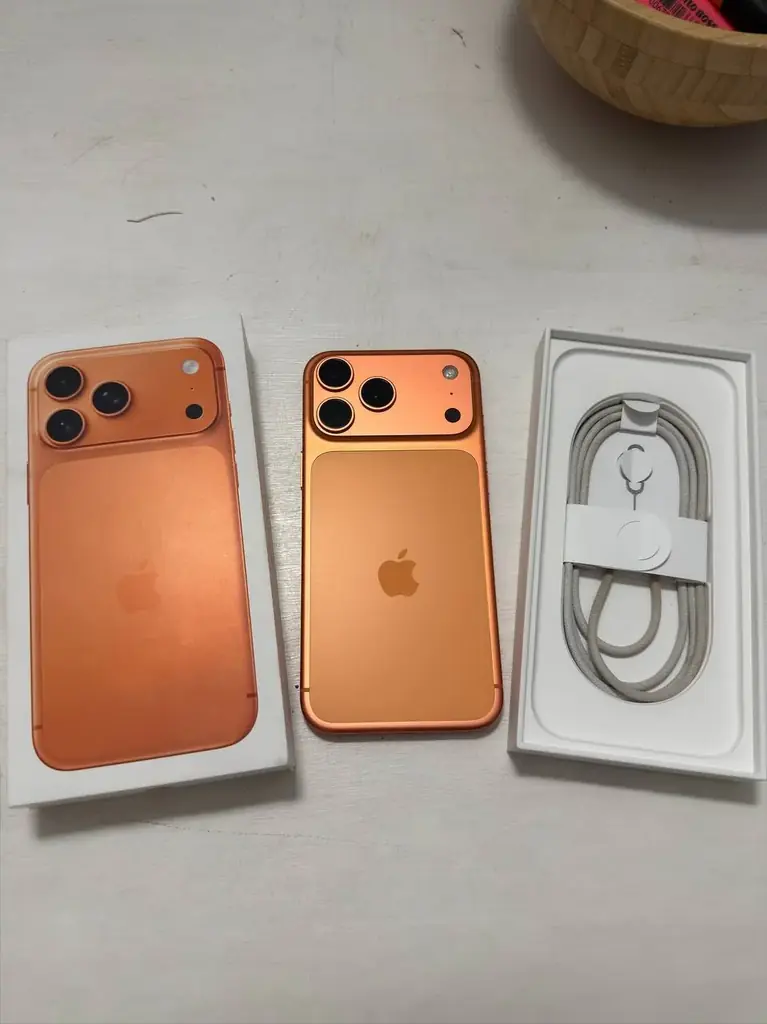 Продам iPhone 17 Pro Max 256Gb 93% как новый