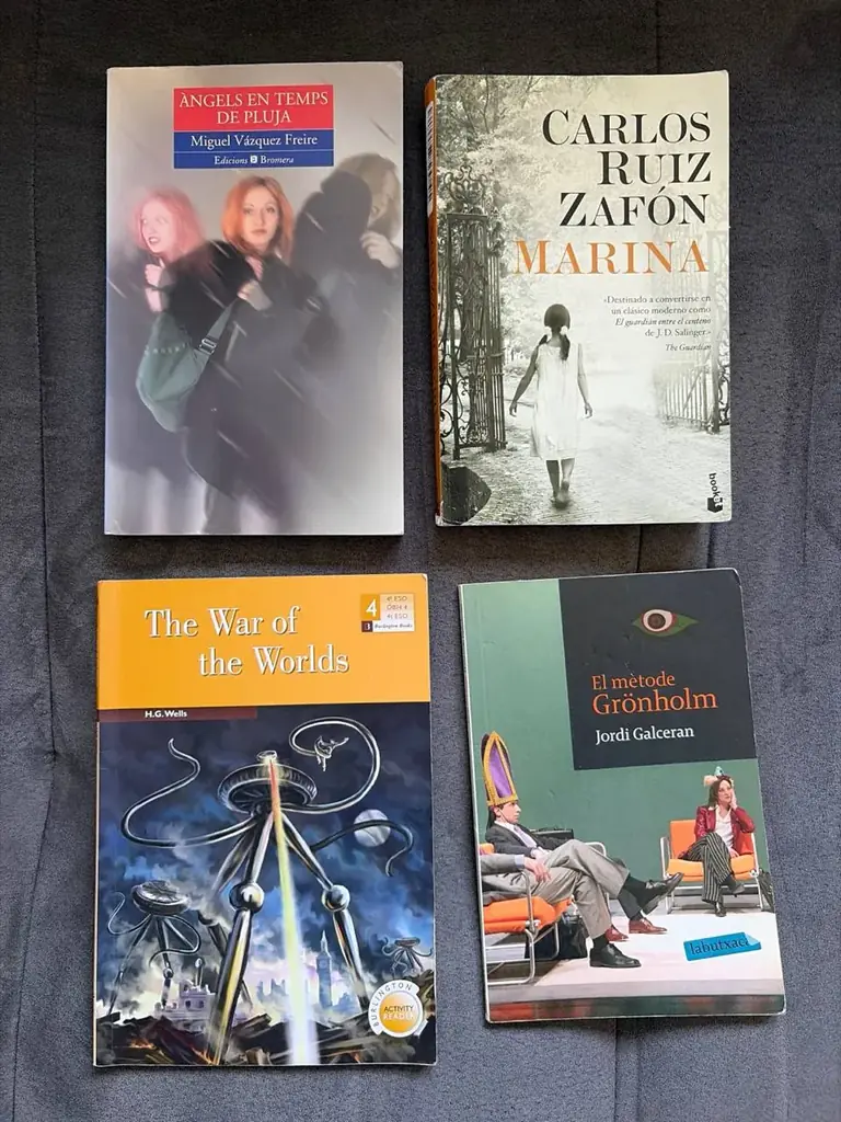 По 2€ , все вместе 5€