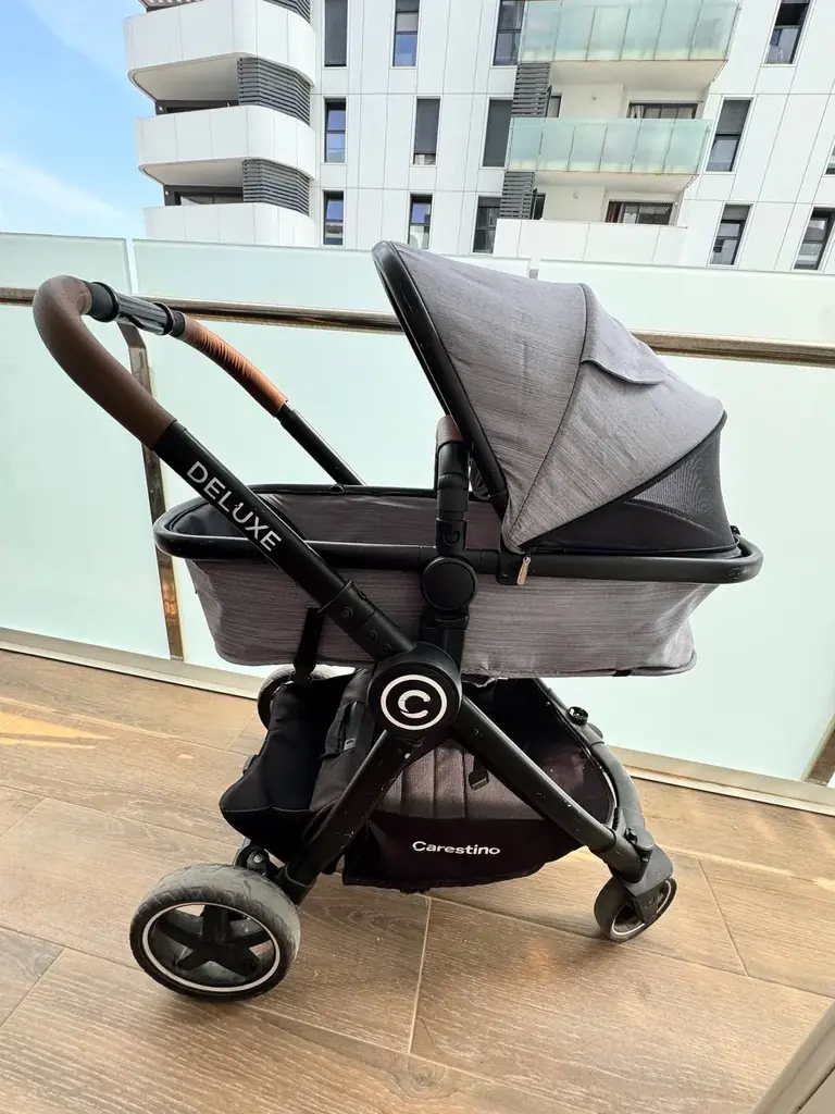 Коляска Carestino Deluxe 2 в 1 — от 0 до 3 лет