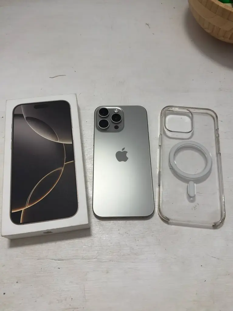 Продам iPhone 16 Pro Max - как новый 256Gb 100%