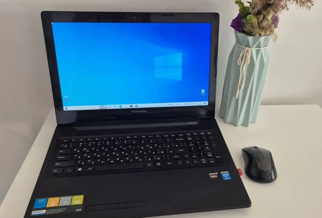 Продам ноутбук Lenovo G50-70 в очень хорошем рабочем состоянии.