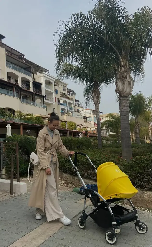 Продаю оригинальную прогулочную коляску Bugaboo Bee3 после одного ребёнка.
