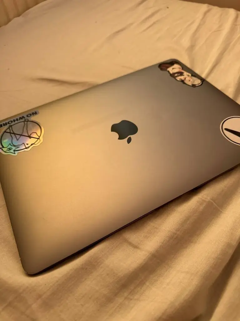 Продам MacBook Air M1