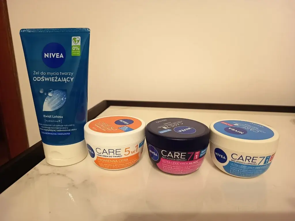 Продам новый набор уходовой косметики NIVEA
