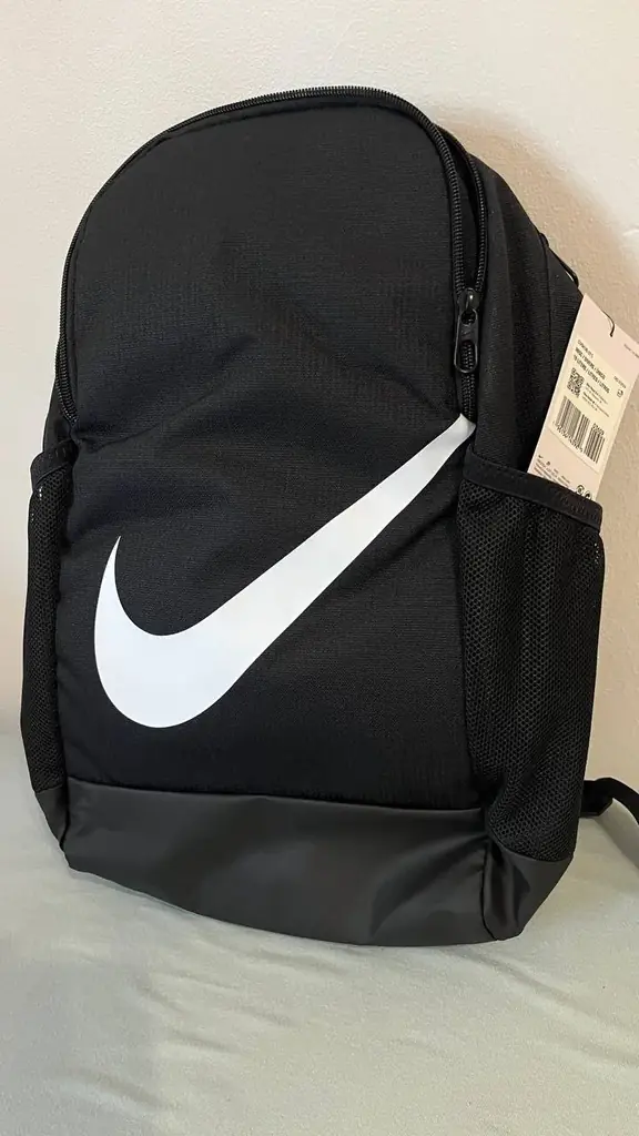 Продам новый рюкзак Nike Sportswear