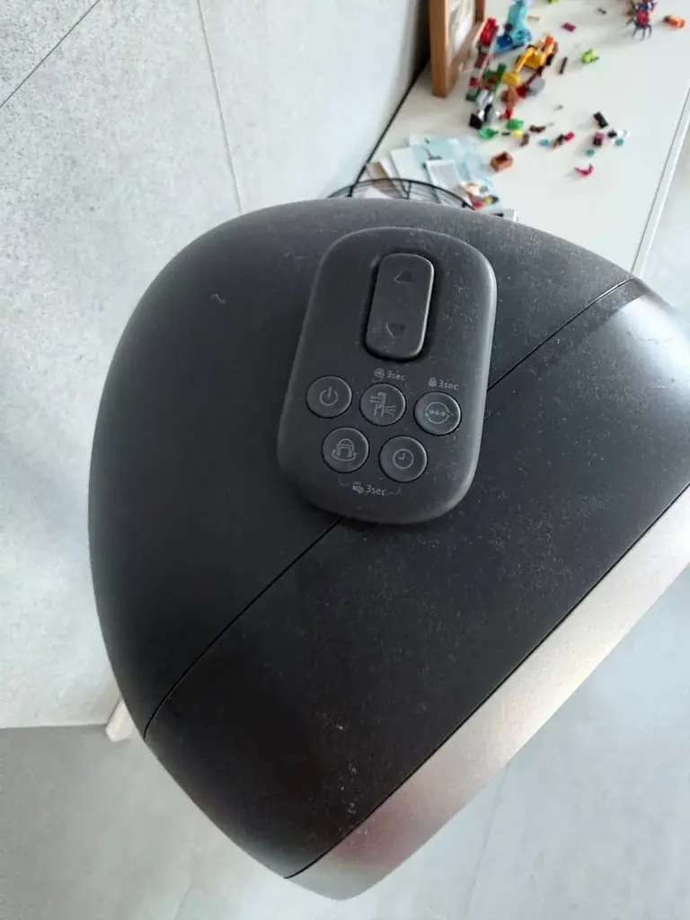 Продаю очиститель воздуха / вентилятор Philips