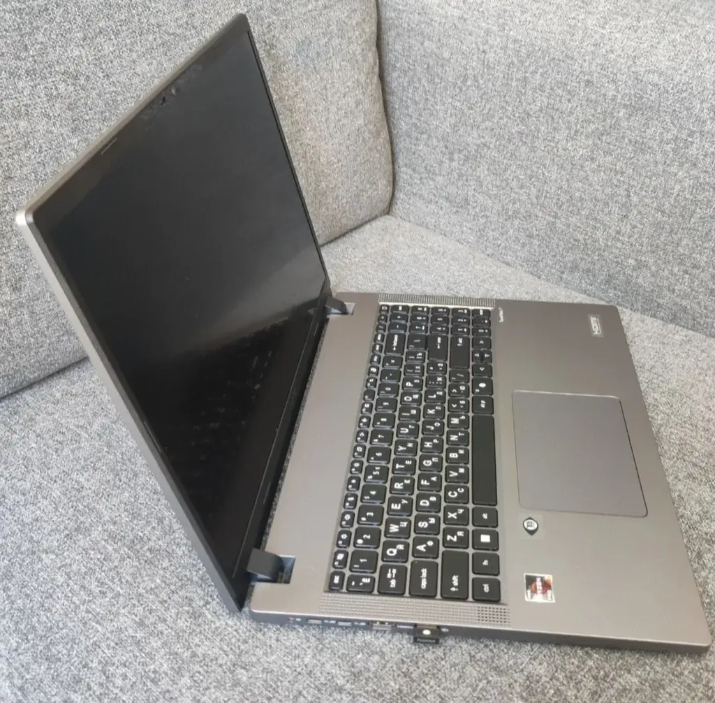 ИЩУ ЗАЙМ ПОД COSWHEEL T20 И Ноутбук Acer Travelmate P2 16 32GB RAM 1 TB SSD