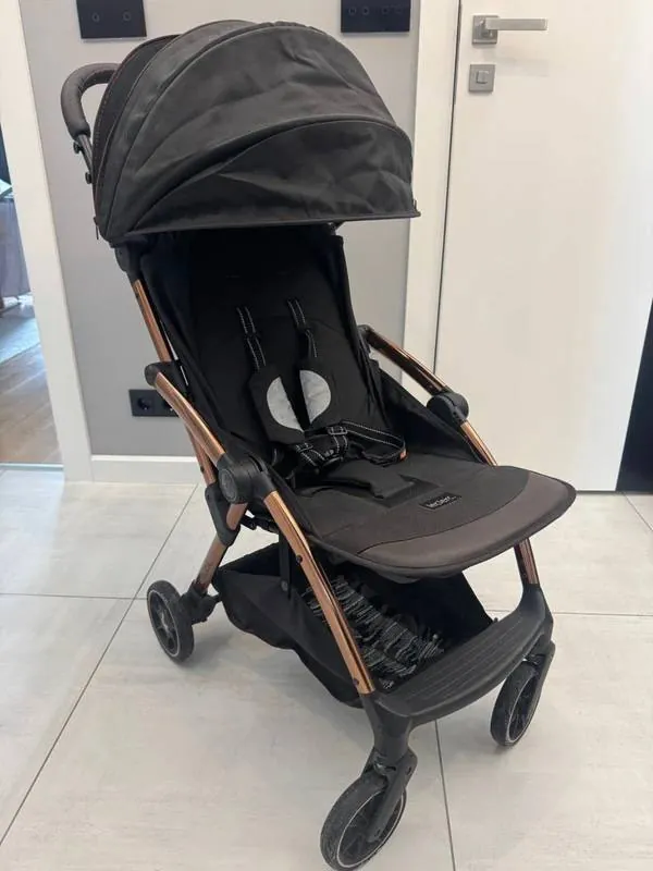 Продам прогулянковий візок Leclerc Baby Influencer