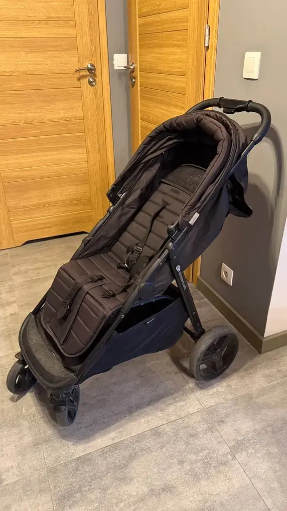 Продам детскую коляску Kinderkraft , 150 зл, район Westfield Mokotów