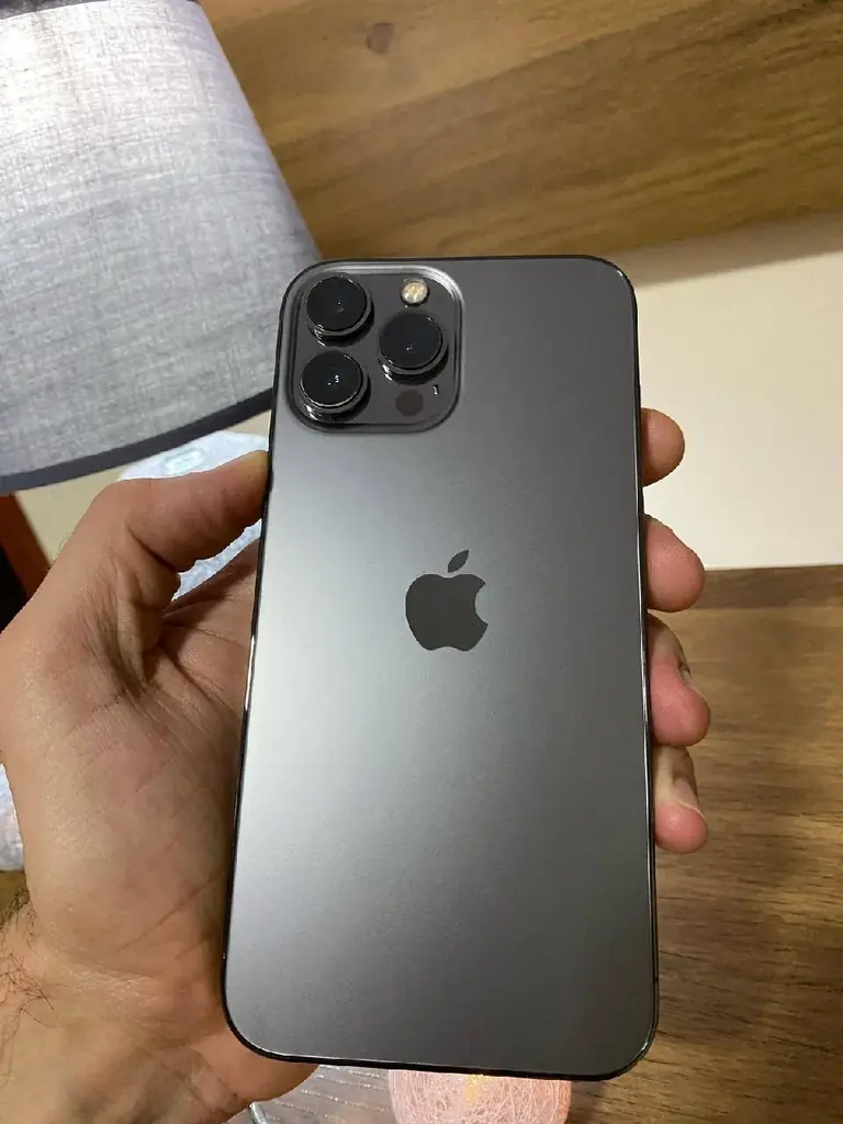 Продам iPhone 13 Pro Max 128 GB, чёрный цвет.