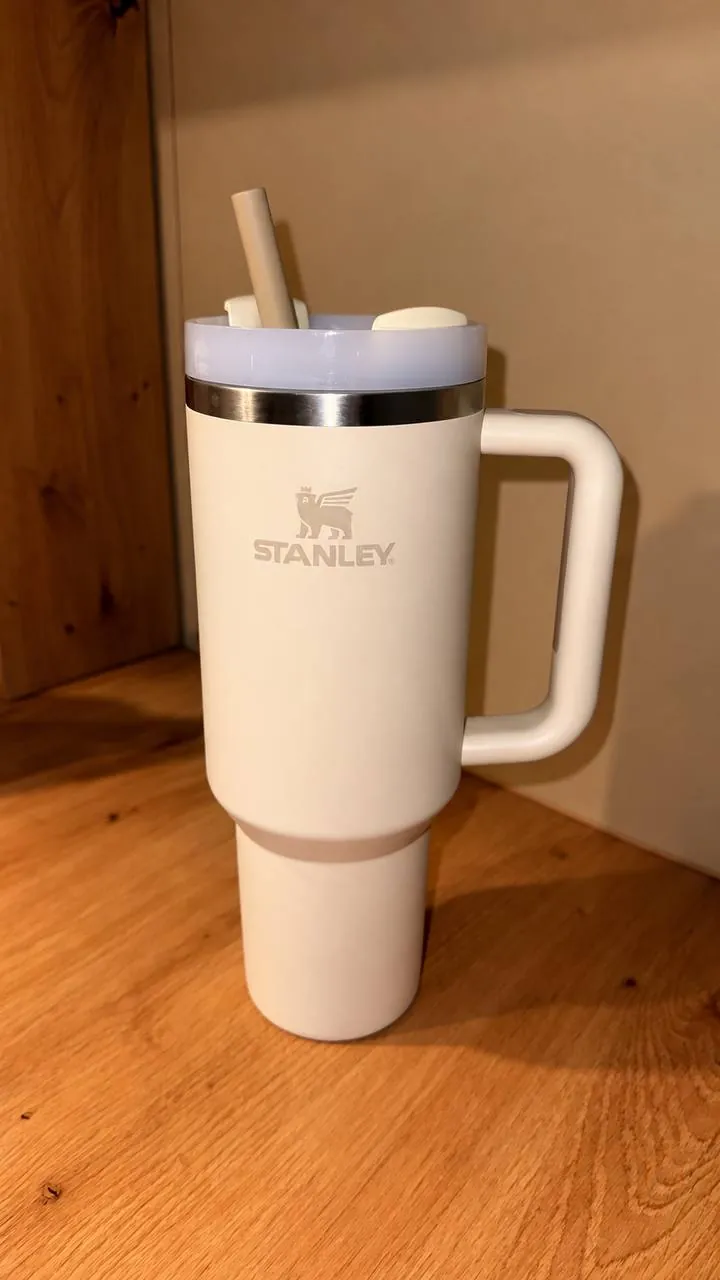 Оригинальная кружка Stanley 🤍 — 100 zł