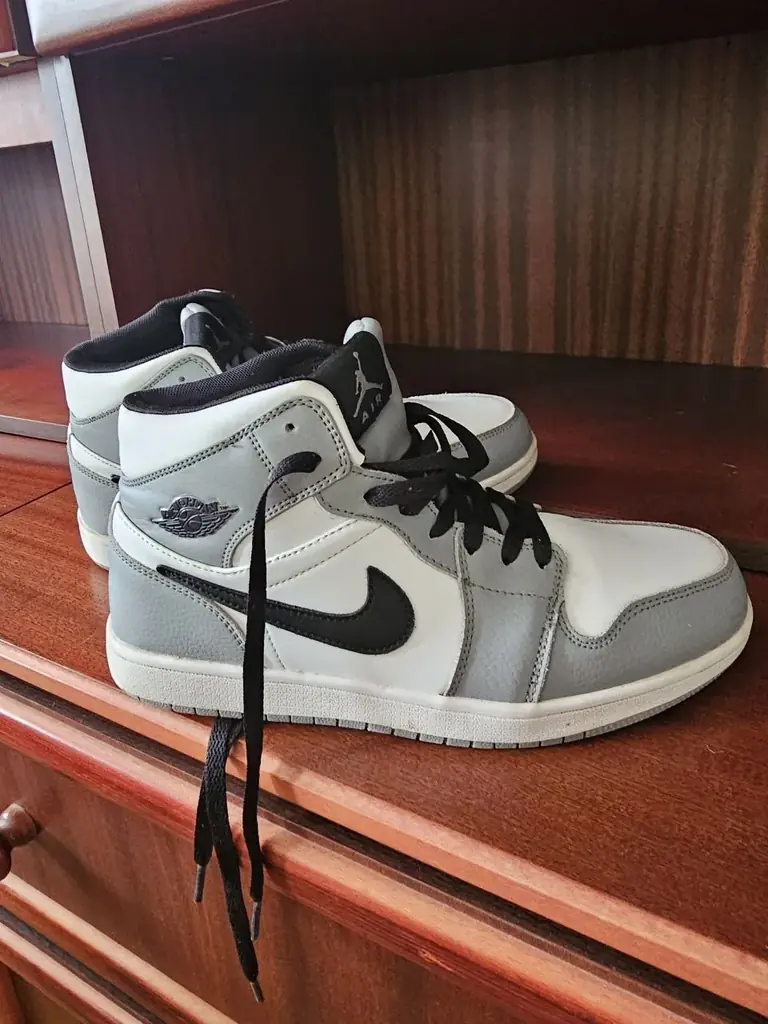 Продам зимние мужские Jordan, размер 40, цена 70 зл, самовывоз Варшава