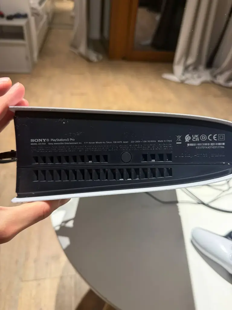 Привет всем, продам ps5 pro, все в лс, варшава