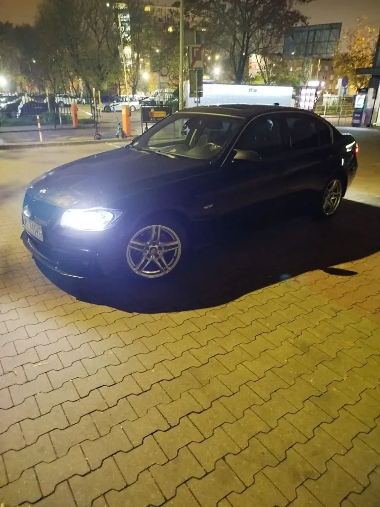 Доброго вечора продаю 360 🏃 2007 рік бензин 2 лі кому цікаво запрошую у приват