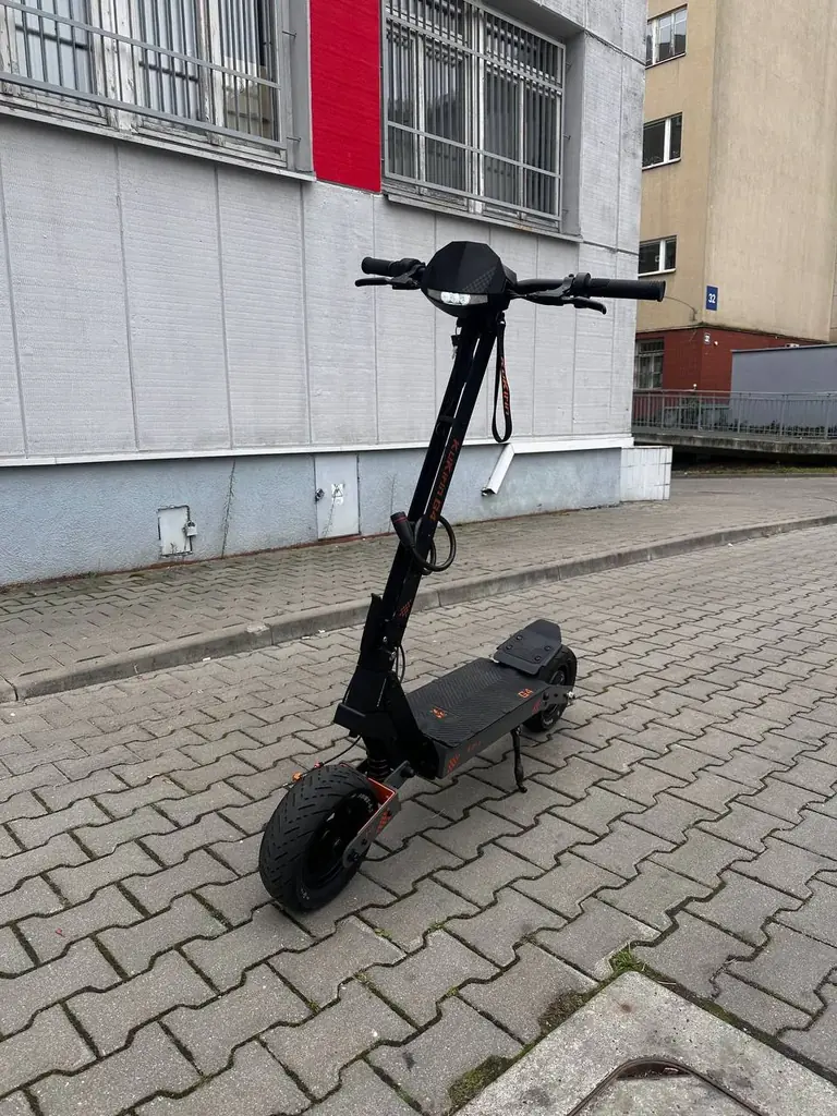 Продам электросамокат KuKirin G4
