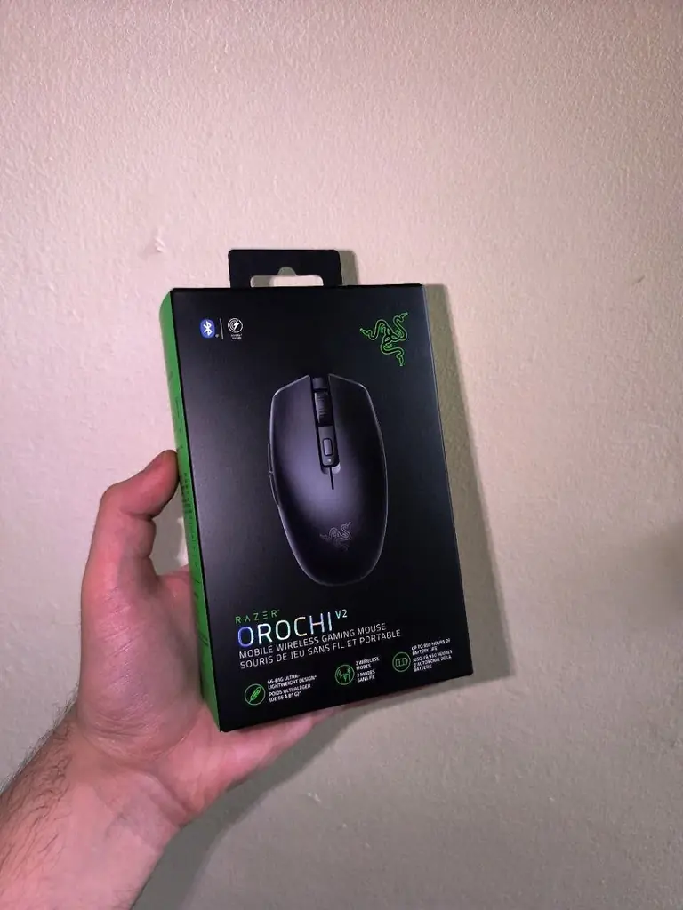 Продаю новый Razer Orochi V2