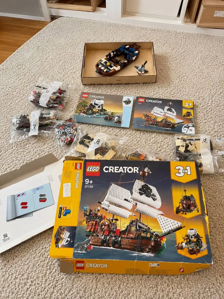 LEGO Creator 3-in-1 Pirate Ship (31109) б/у
