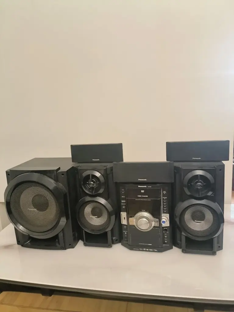 Продам музыкальный центр Panasonic SA-VK870