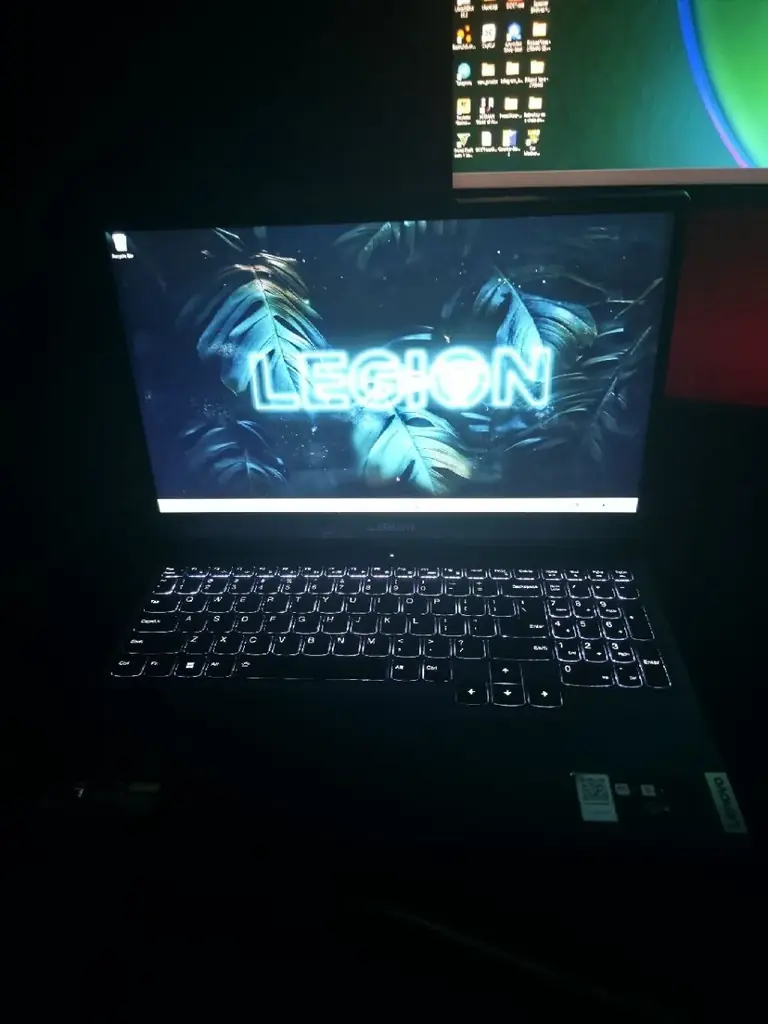 Lenovo Legion 5 15ACH6 — игровой ноутбук